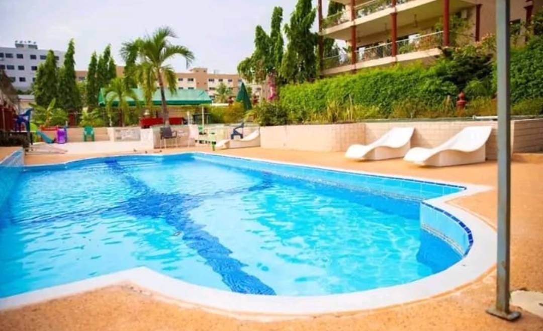 Piscine de la résidence, Marcory